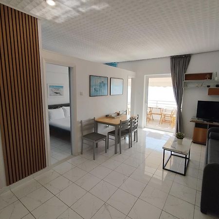 Atlas-Unlimited Sea View Apartment Лутракі Екстер'єр фото